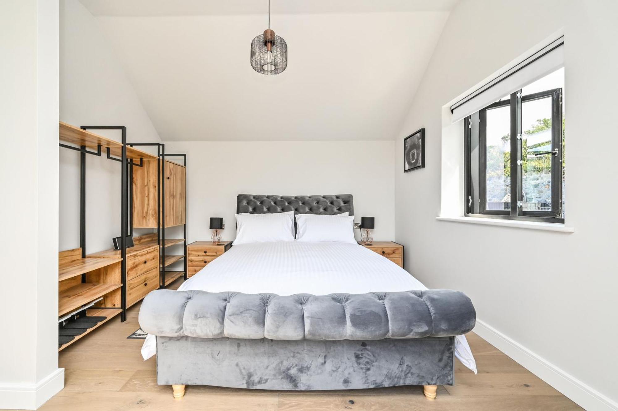 Вілла 1 The Nest - Luxury Modern House Nr Beach & Bars With Sea Views & Free Parking Чарлстаун Екстер'єр фото