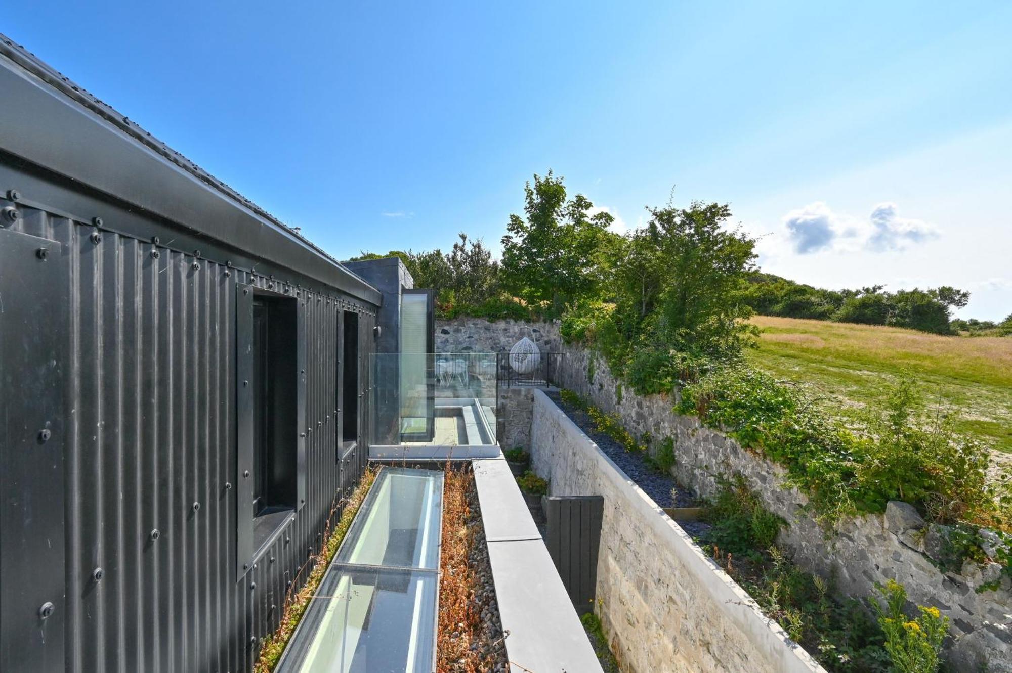 Вілла 1 The Nest - Luxury Modern House Nr Beach & Bars With Sea Views & Free Parking Чарлстаун Екстер'єр фото